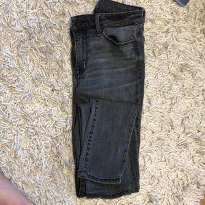 Gray mid- rise skinny pants